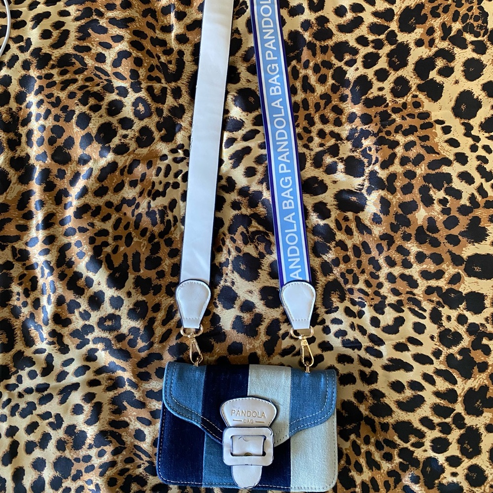 Crossbody bag